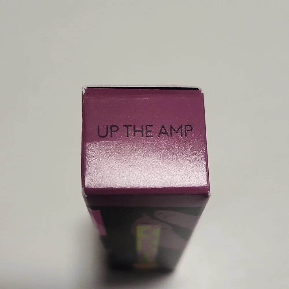 MAC Up The Amp Amplified Creme Lipstick 40 Lipstick Bringbacks